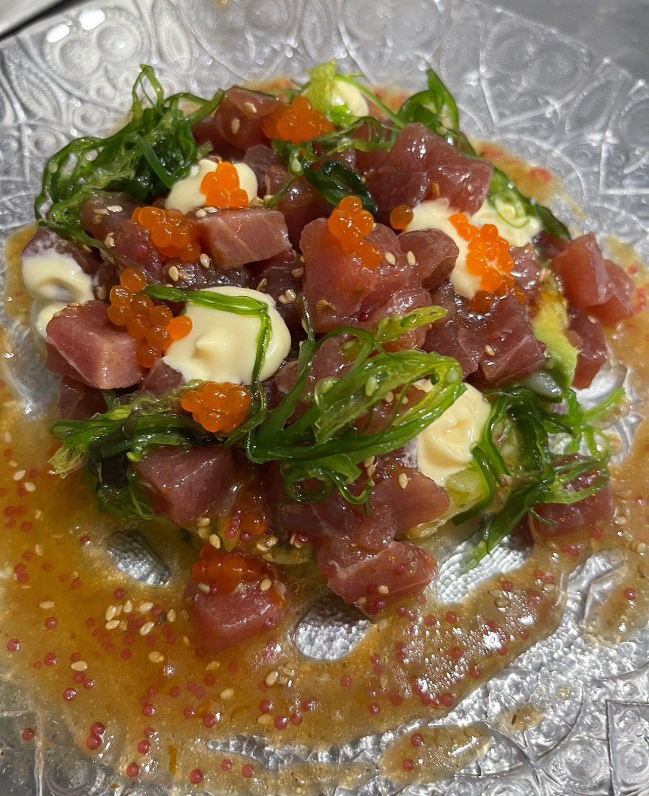tartar de atún pan frito